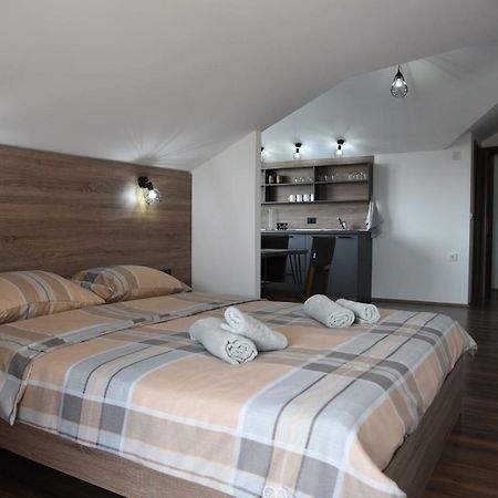 Mihail'S Apartments In Ohrid - 1 Екстериор снимка