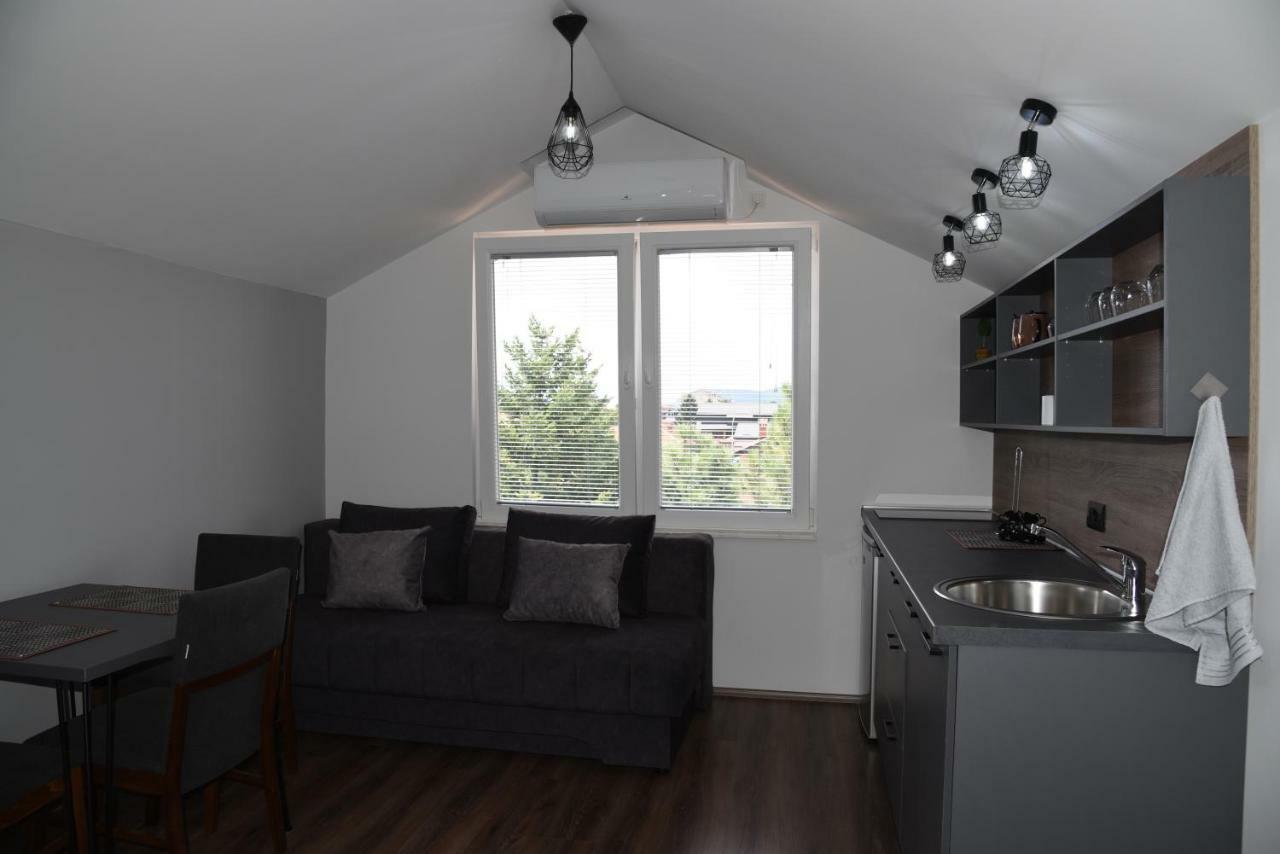 Mihail'S Apartments In Ohrid - 1 Екстериор снимка