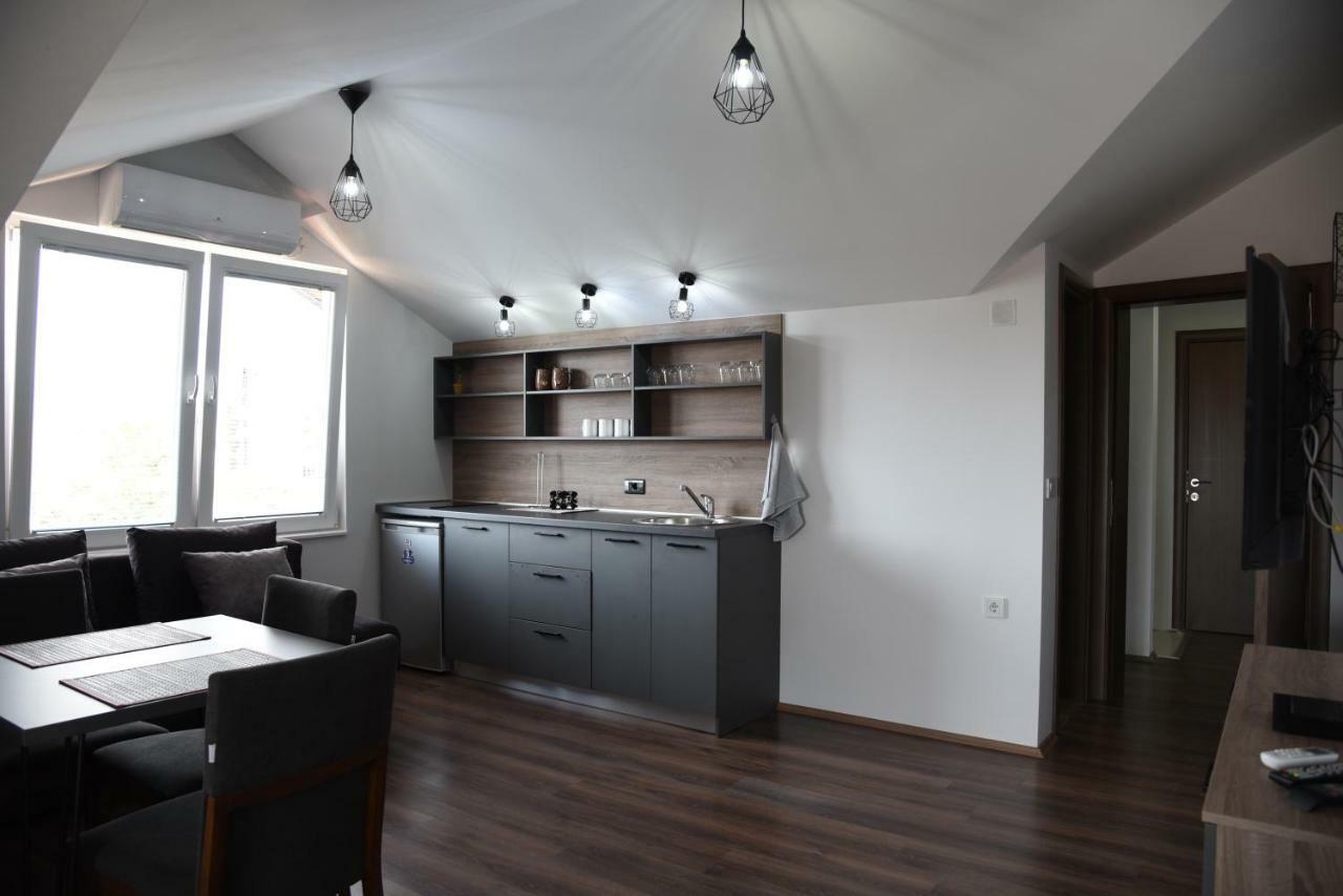 Mihail'S Apartments In Ohrid - 1 Екстериор снимка
